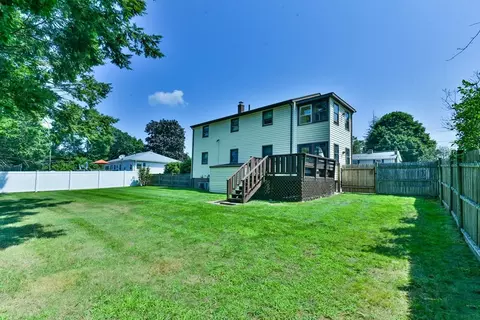 4 Marshall Ter, Dudley, MA 01571 photo 4