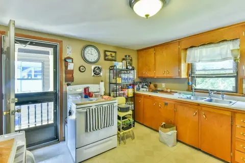 4 Marshall Ter, Dudley, MA 01571 photo 30