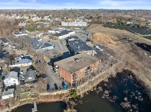 209 Riverview Ave #7, Auburndale, MA 02466