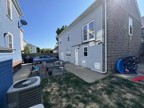 125 Barlow St, Fall River, MA 02723 photo 7