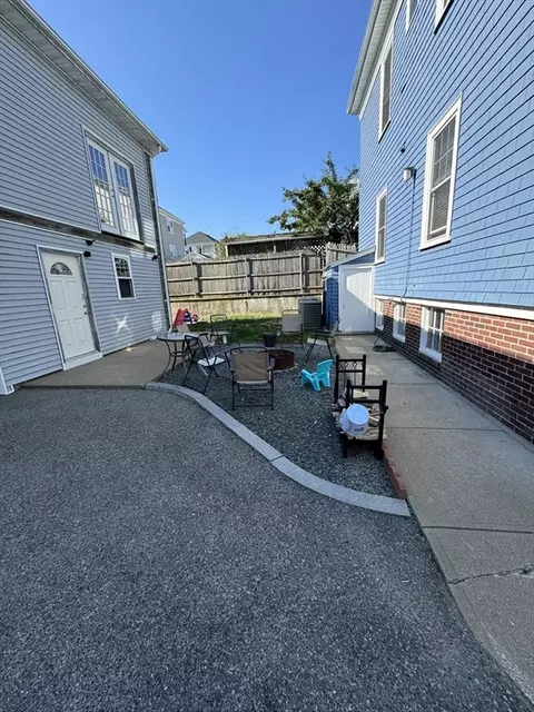 125 Barlow St, Fall River, MA 02723 photo 11