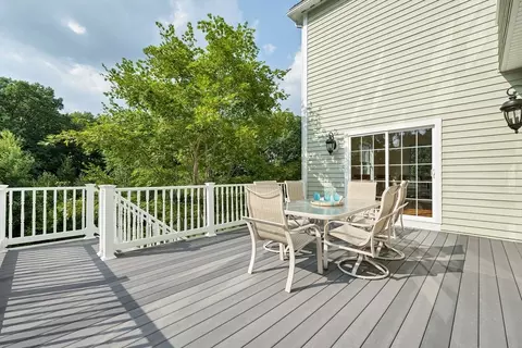 Exterior - 4 Ryan Farm Rd, Windham, NH 03087 photo 5 of 5