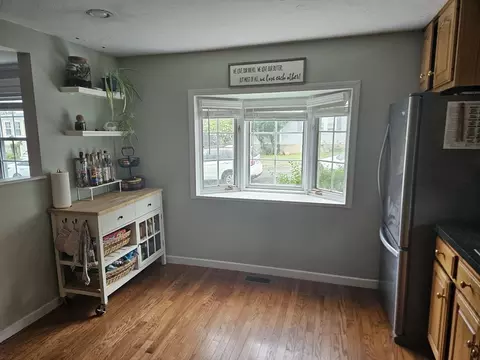 60 Appleton St, Salem, MA 01970 photo 11