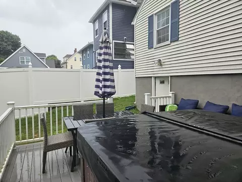 60 Appleton St, Salem, MA 01970 photo 5