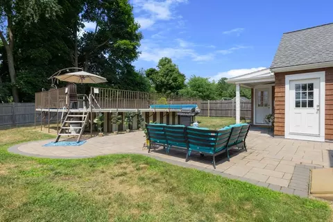 2 Bradley Rd, Danvers, MA 01923 photo 9