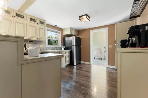 2 Bradley Rd, Danvers, MA 01923 photo 17