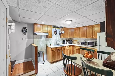 161 Foster St, Fall River, MA 02721 photo 17