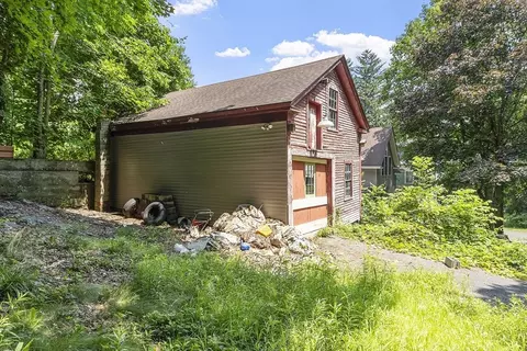 31 High St, Orange, MA 01364 photo 3