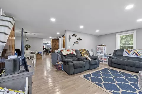 31 High St, Orange, MA 01364 photo 4