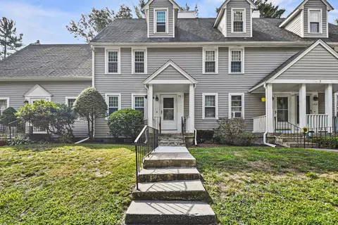 96 Twin Lakes Dr #96, Halifax, MA 02338