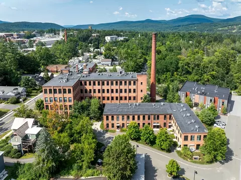 160 Water St #309, Williamstown, MA 01267