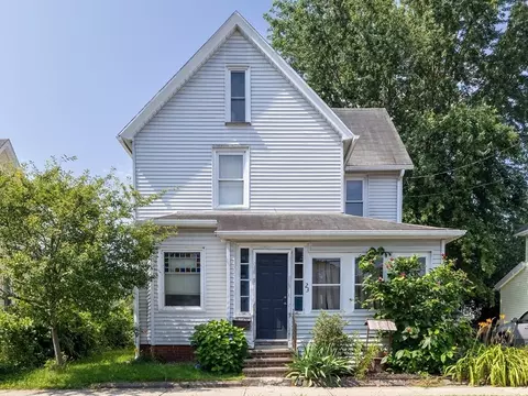 23 Yvonne St, Chicopee, MA 01013