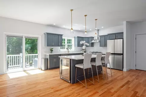 196 Main St #196, Groveland, MA 01834