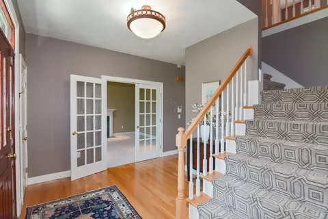 Entry Way - 12 Rebekah Ln, Sutton, MA 01590 photo 2 of 2