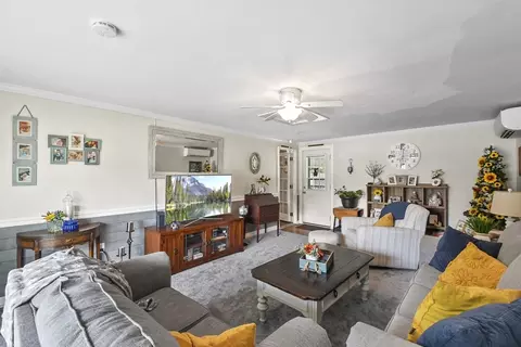 Living - 21 Terry Ln E, Wareham, MA 02571 photo 2 of 3