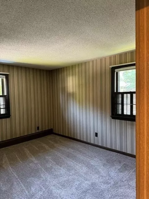 169 N Marion St, Fall River, MA 02723 photo 13