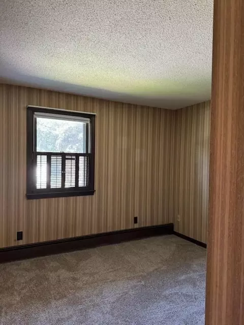 169 N Marion St, Fall River, MA 02723 photo 14