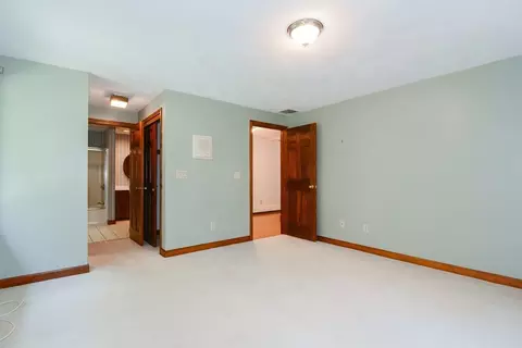 63 Washington St, Mendon, MA 01756 photo 14