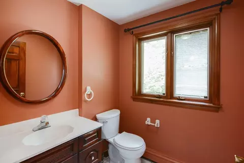63 Washington St, Mendon, MA 01756 photo 12