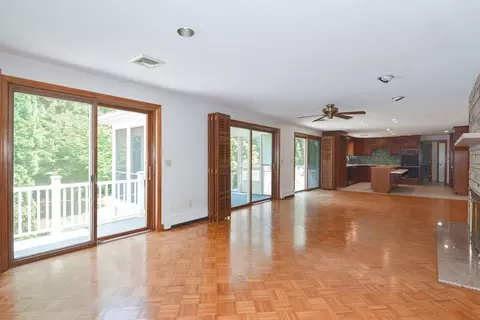 63 Washington St, Mendon, MA 01756 photo 5