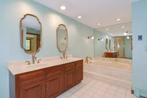 63 Washington St, Mendon, MA 01756 photo 19