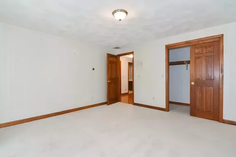 63 Washington St, Mendon, MA 01756 photo 13