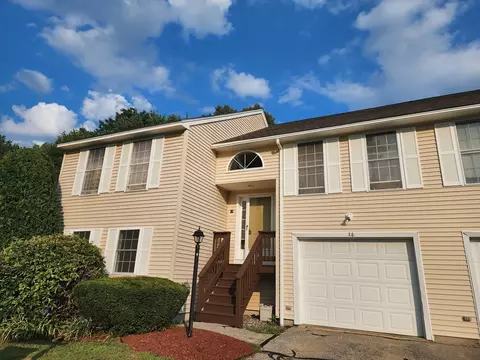 7 Patriot Dr #14, Hampstead, NH 03826