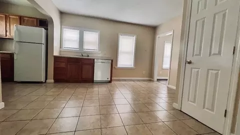 92 Rivers Ave, Chicopee, MA 01013 photo 4