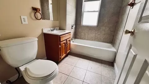 92 Rivers Ave, Chicopee, MA 01013 photo 6