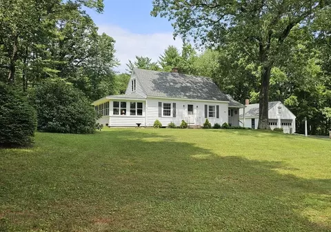 723 Ryan Rd, Northampton, MA 01062
