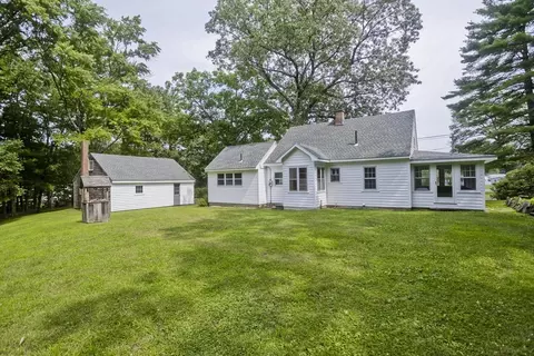723 Ryan Rd, Northampton, MA 01062 photo 4