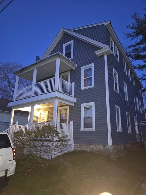 184 Myrtle St, Brockton, MA 02301