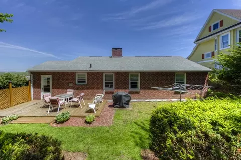 Exterior - 40 Marsh Ave, Worcester, MA 01606 photo 8 of 11