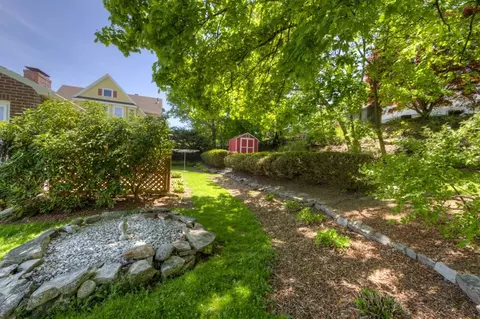 Exterior - 40 Marsh Ave, Worcester, MA 01606 photo 3 of 11