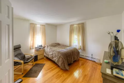 Bedroom - 40 Marsh Ave, Worcester, MA 01606 photo 3 of 7