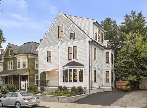 74 Boston St, Somerville, MA 02143