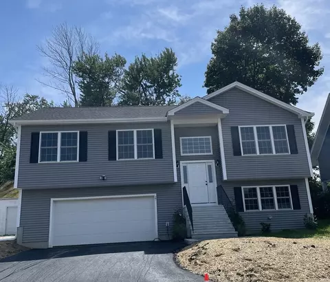 27 Sherburne Ave, Worcester, MA 01606