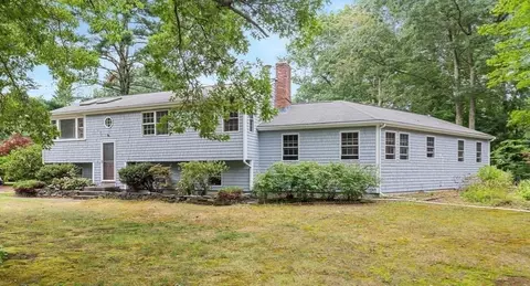 1 Murdock St With In-law, Carver, MA 02330