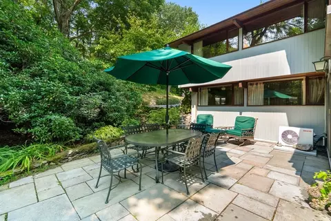 60 Pine St, Dover, MA 02030 photo 2