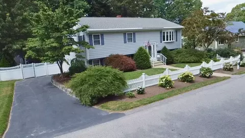 41 Reservoir, Fall River, MA 02723 photo 2