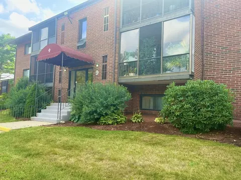 221 Oak St #9-15, Brockton, MA 02301