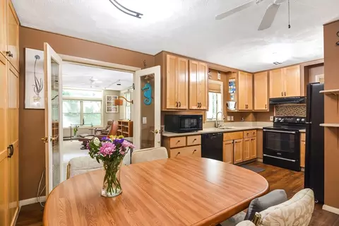 134 N Main St, Natick, MA 01760