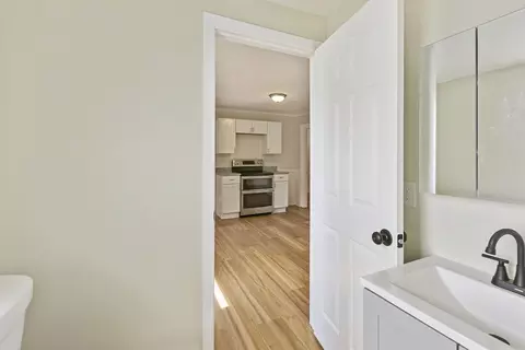 Entry Way - 14 Nelson St, Webster, MA 01570 photo 8 of 8
