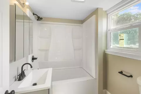 Bath - 14 Nelson St, Webster, MA 01570 photo 1 of 1