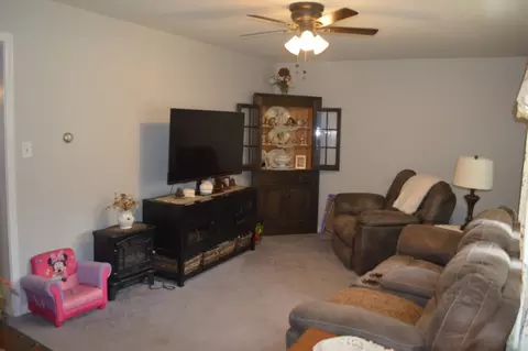 Living - 75 Eagle View Dr, Douglas, MA 01516 photo 2 of 3