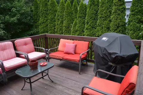 Exterior - 75 Eagle View Dr, Douglas, MA 01516 photo 2 of 4