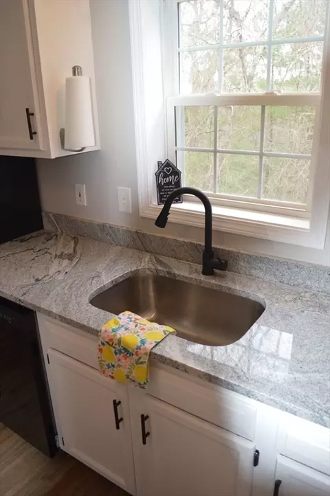 Kitchen - 75 Eagle View Dr, Douglas, MA 01516 photo 5 of 8