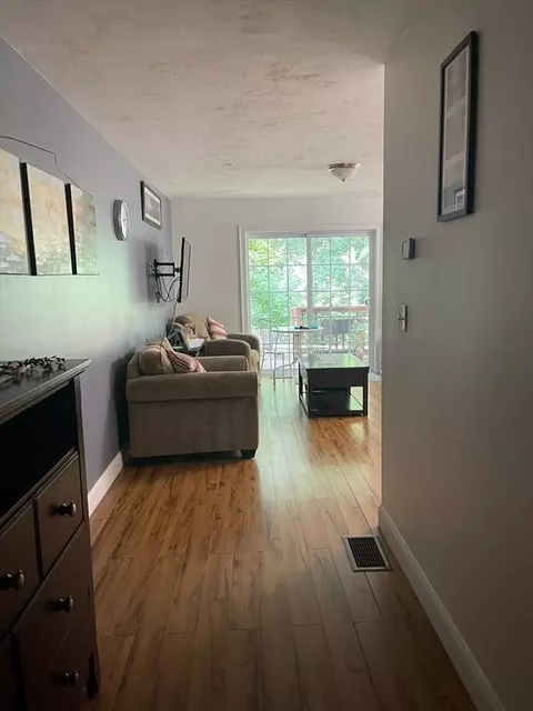 59 River Point Dr #28, Ipswich, MA 01938