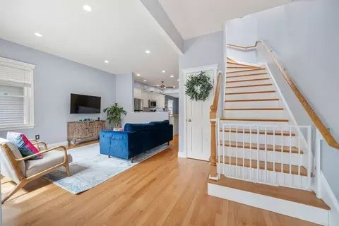 2 Minnie Ct, Boston, MA 02127 photo 6