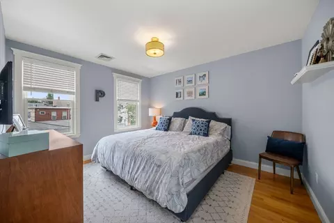 2 Minnie Ct, Boston, MA 02127 photo 17